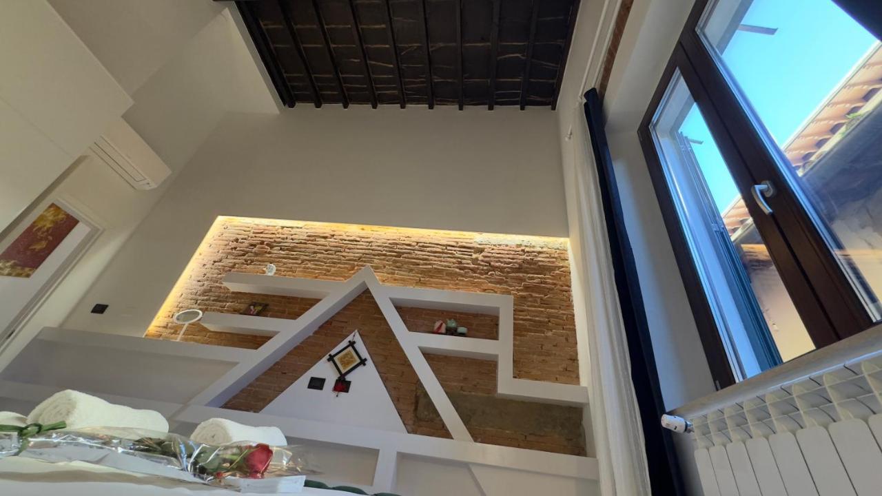 Suite Stylish & Cozy Apartment In The Heart Of 佛罗伦萨 外观 照片