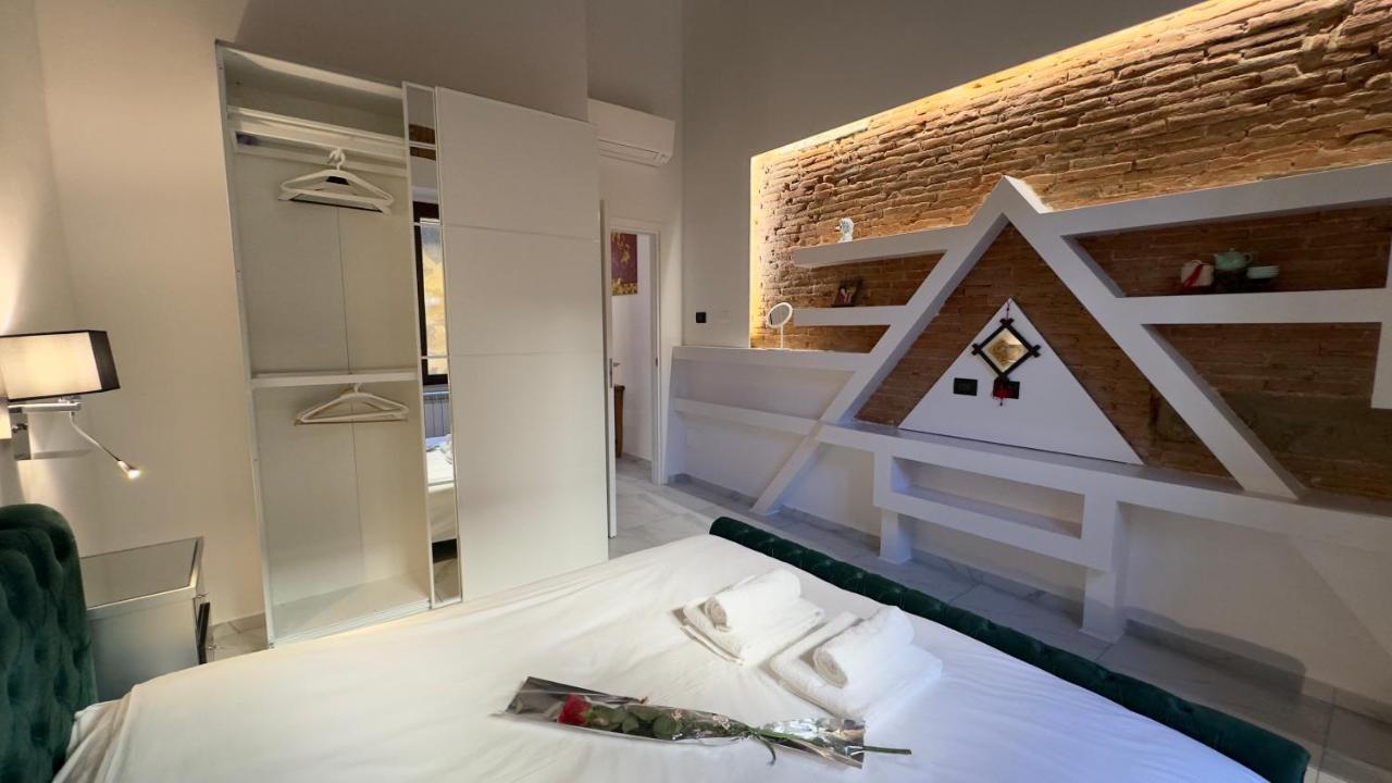 Suite Stylish & Cozy Apartment In The Heart Of 佛罗伦萨 外观 照片