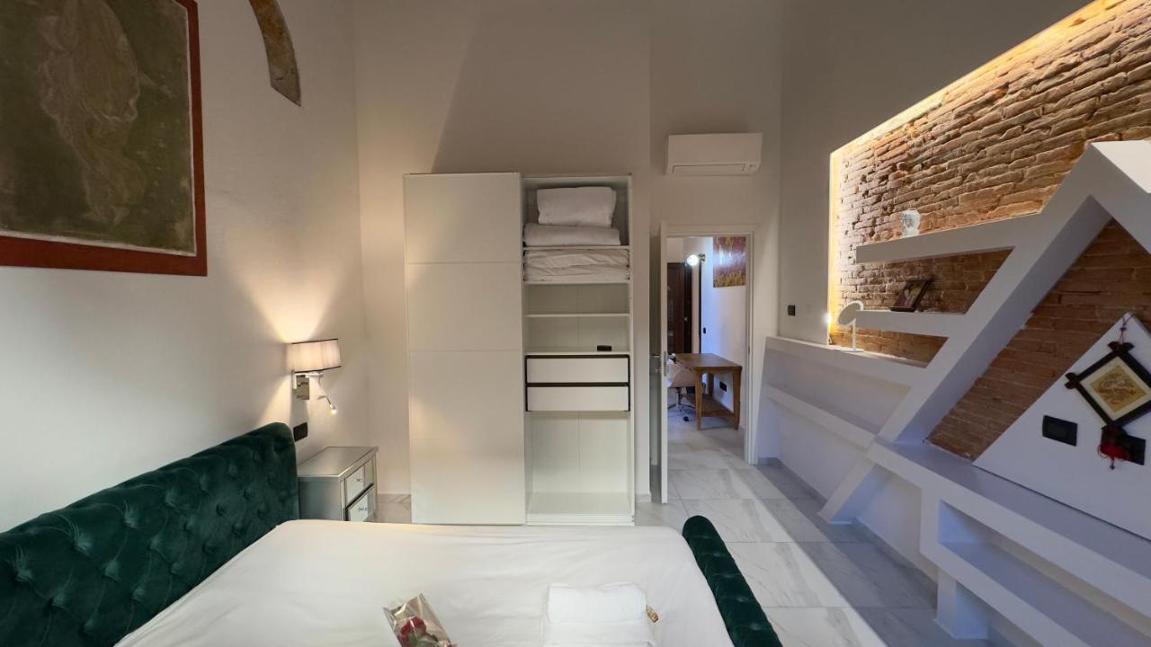 Suite Stylish & Cozy Apartment In The Heart Of 佛罗伦萨 外观 照片